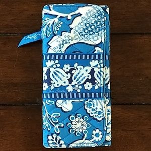 Vera Bradley wallet